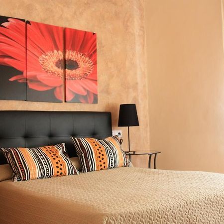 Hostal Rte. Elena Fuentes de Ebro Cameră foto