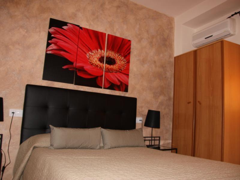 Hostal Rte. Elena Fuentes de Ebro Cameră foto