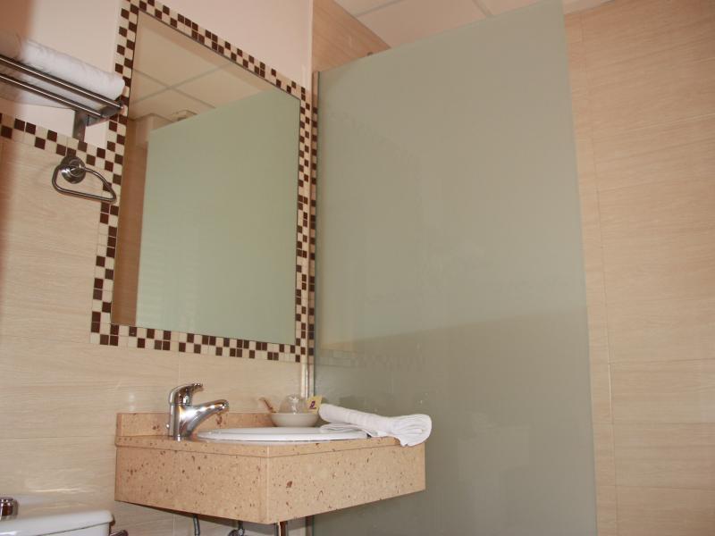 Hostal Rte. Elena Fuentes de Ebro Cameră foto